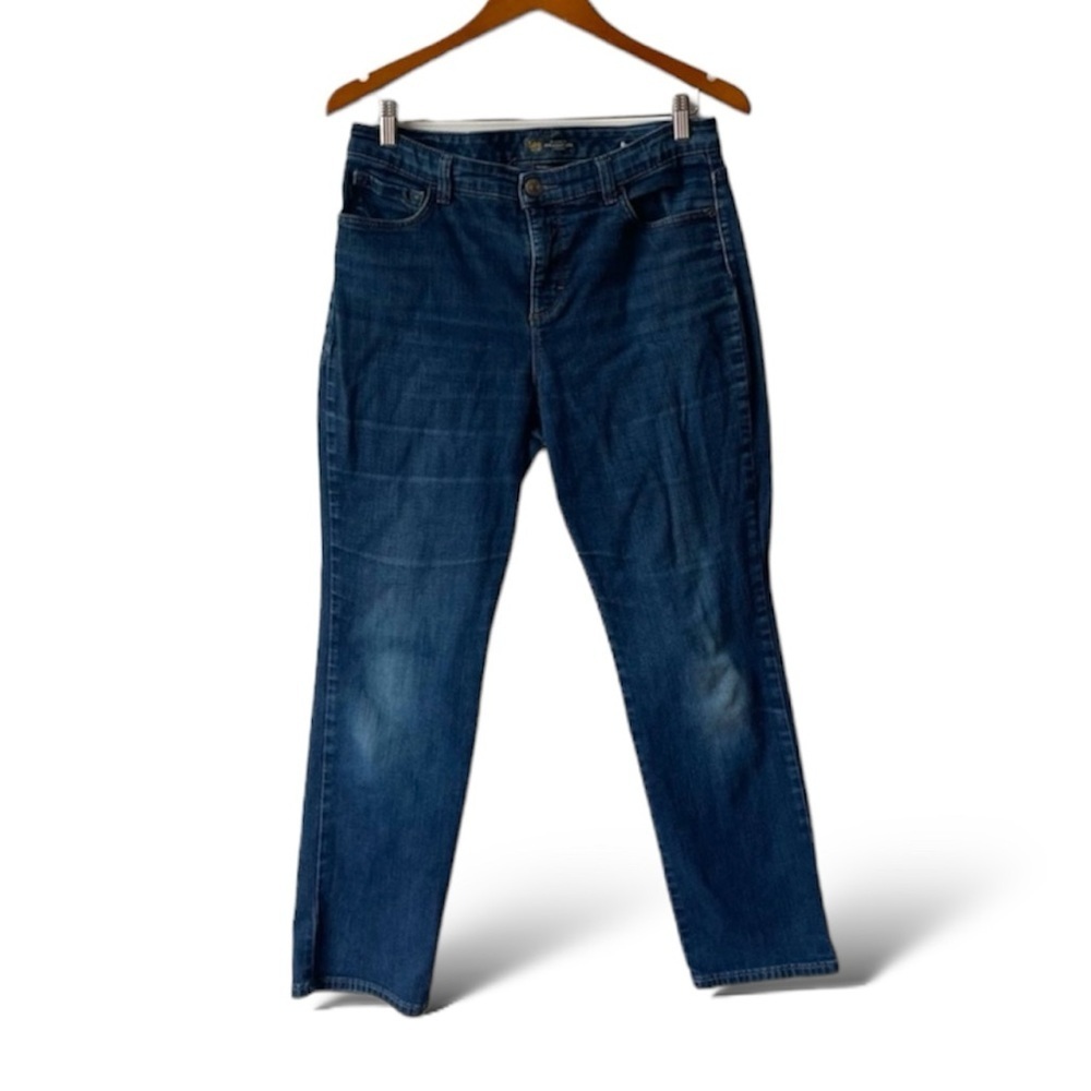Lee Women's Relaxed Fit Straight Leg High Rise Jeans Size 16 Instantly Slims​